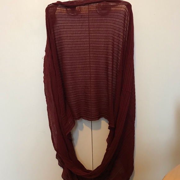 ROOTS Maroon Scarf - Picture 3 of 3